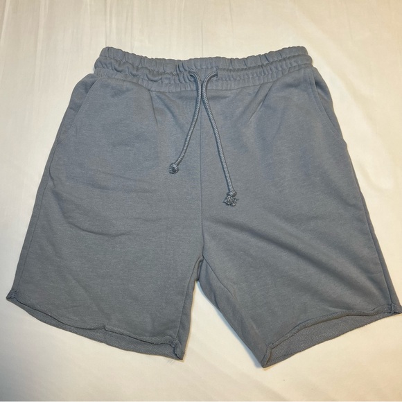 NWT H&M Men’s Regular Fit Sweatshorts - Picture 5 of 7
